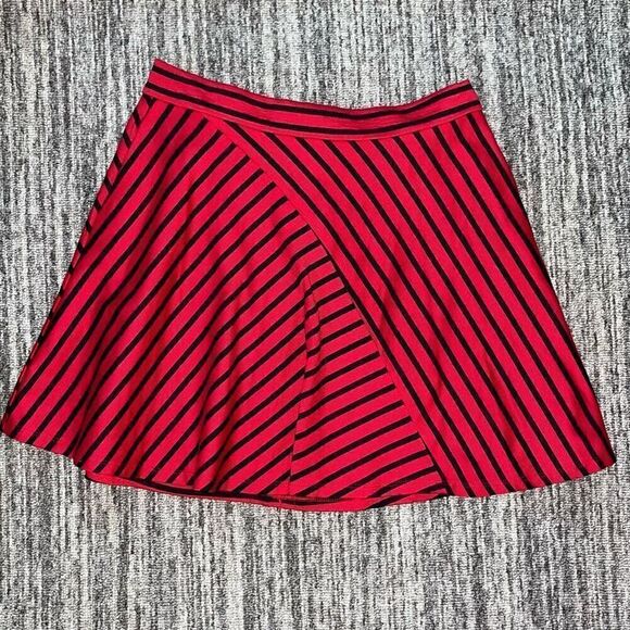 Olsenboye Womens Size Large Striped Skater Skirt Red Zip Up Asymmetrical Striped - Picture 1 of 6